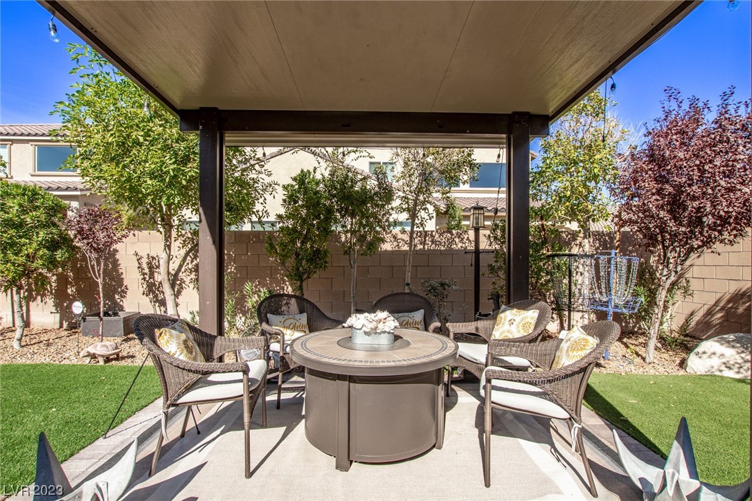 9952 Celestial Cliffs Avenue