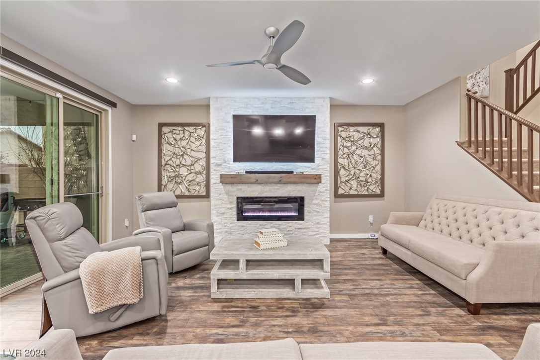 9952 Celestial Cliffs Avenue