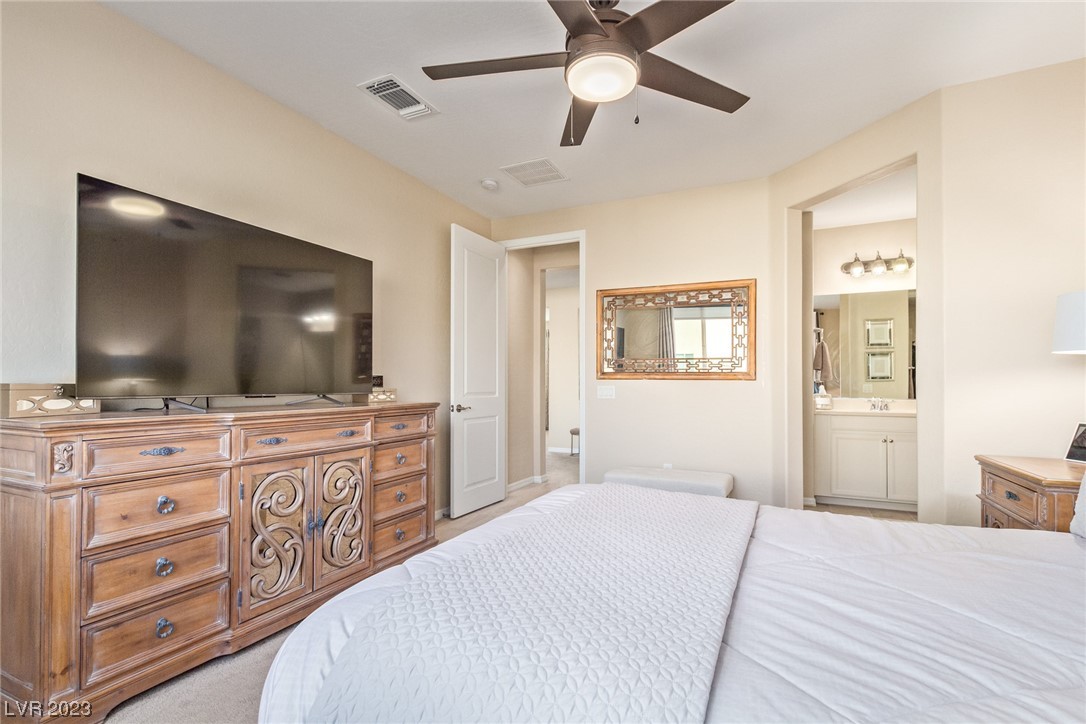 9952 Celestial Cliffs Avenue