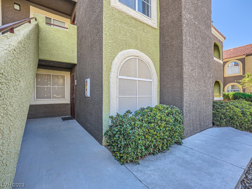 7950 West Flamingo Road 1166