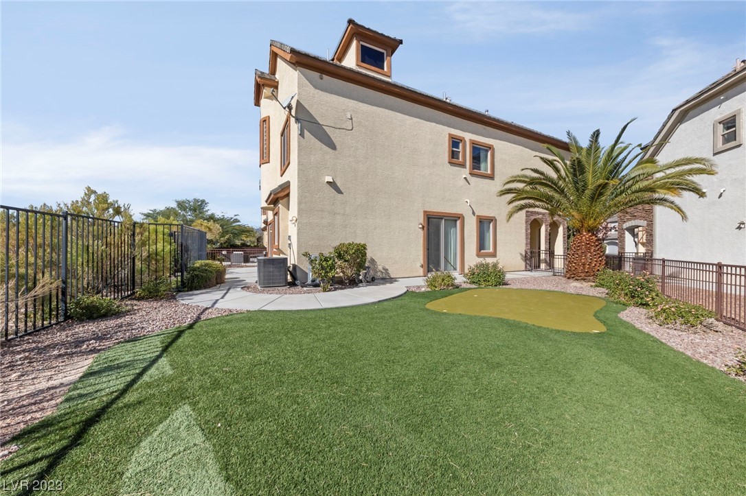 9145 Tudor Park Place