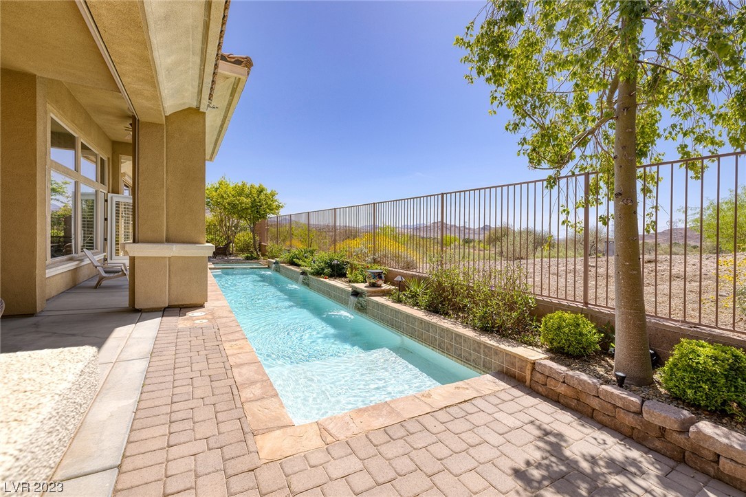 31 Avenida Sorrento
