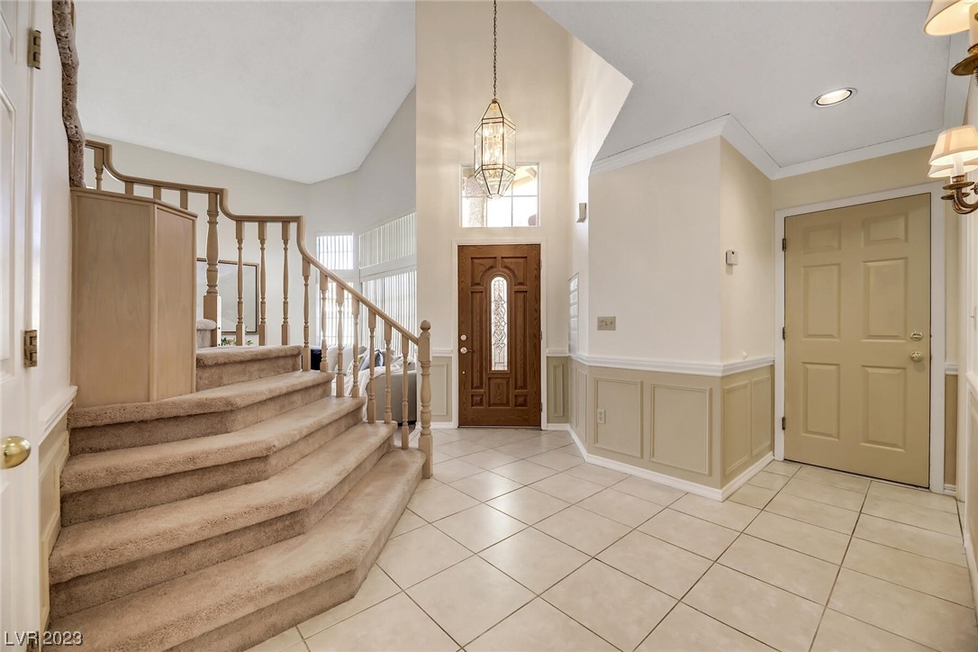 8432 Dry Cliff Circle