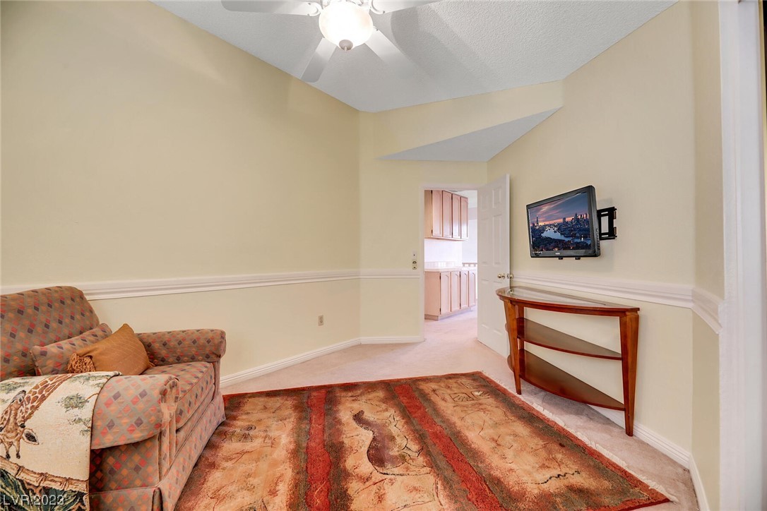 8432 Dry Cliff Circle