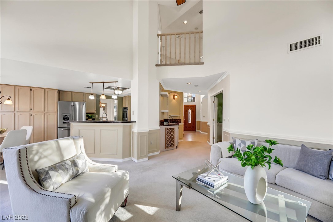 8432 Dry Cliff Circle