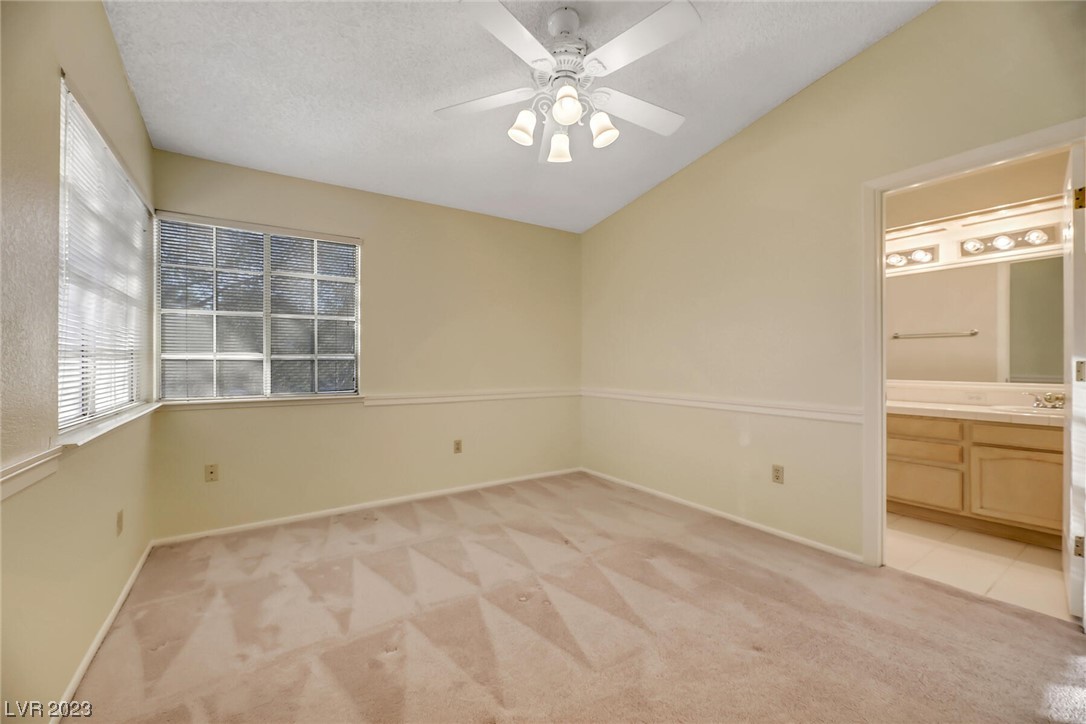 8432 Dry Cliff Circle