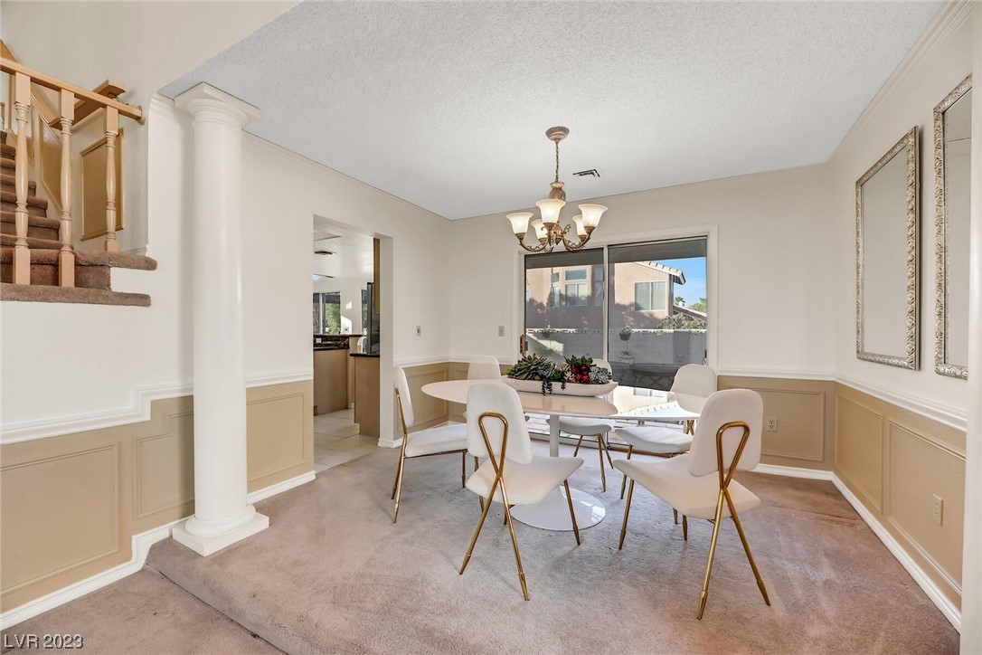 8432 Dry Cliff Circle