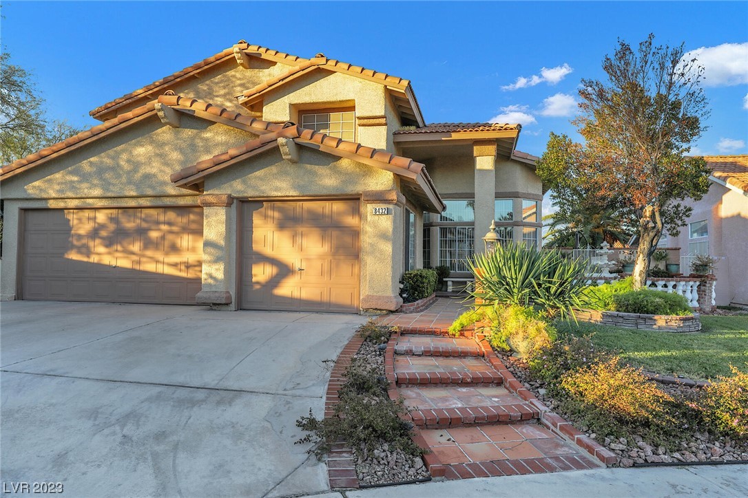 8432 Dry Cliff Circle