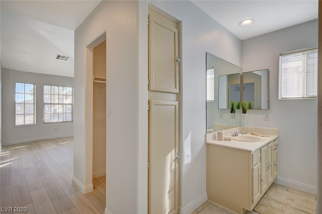 5916 Chisolm Trail