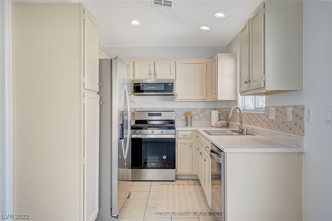 5916 Chisolm Trail