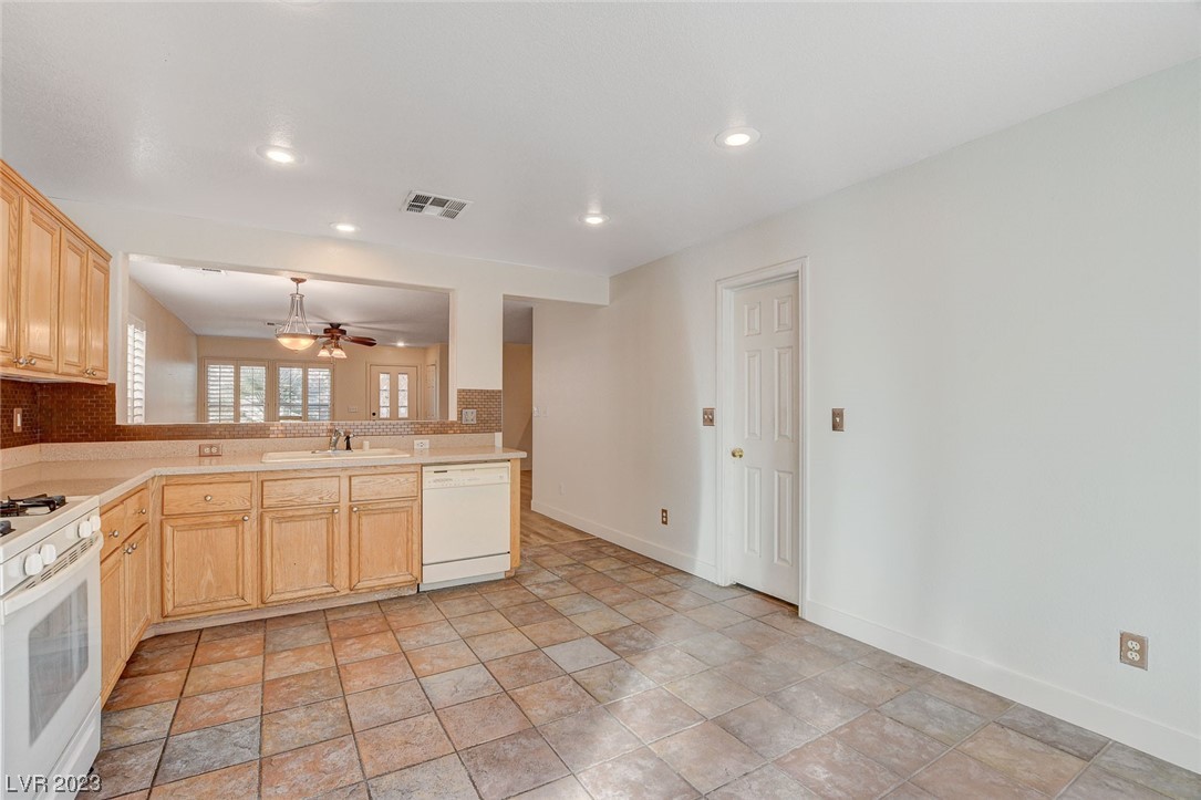 4309 Robins Ridge Drive