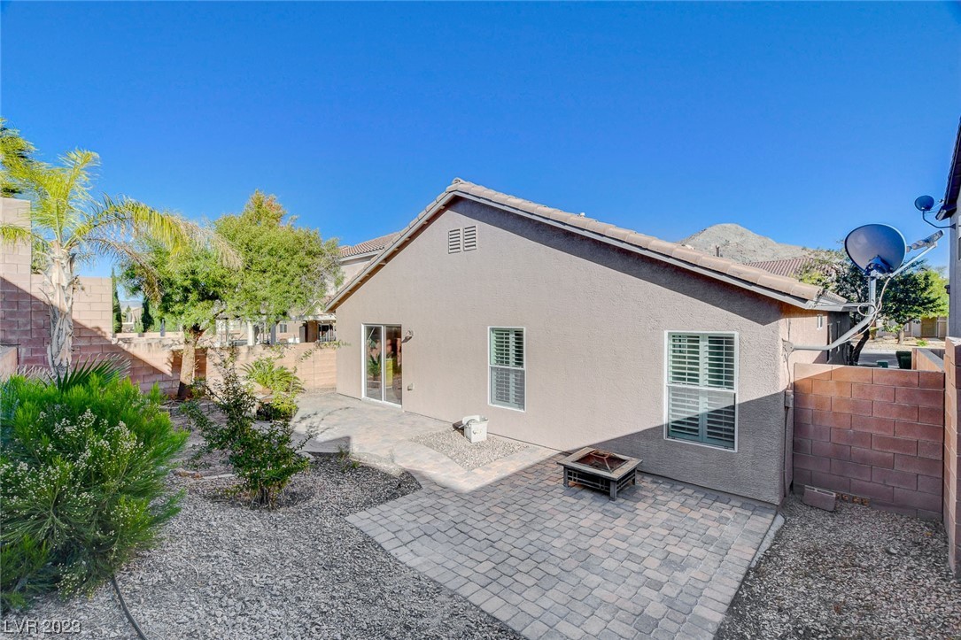 4309 Robins Ridge Drive