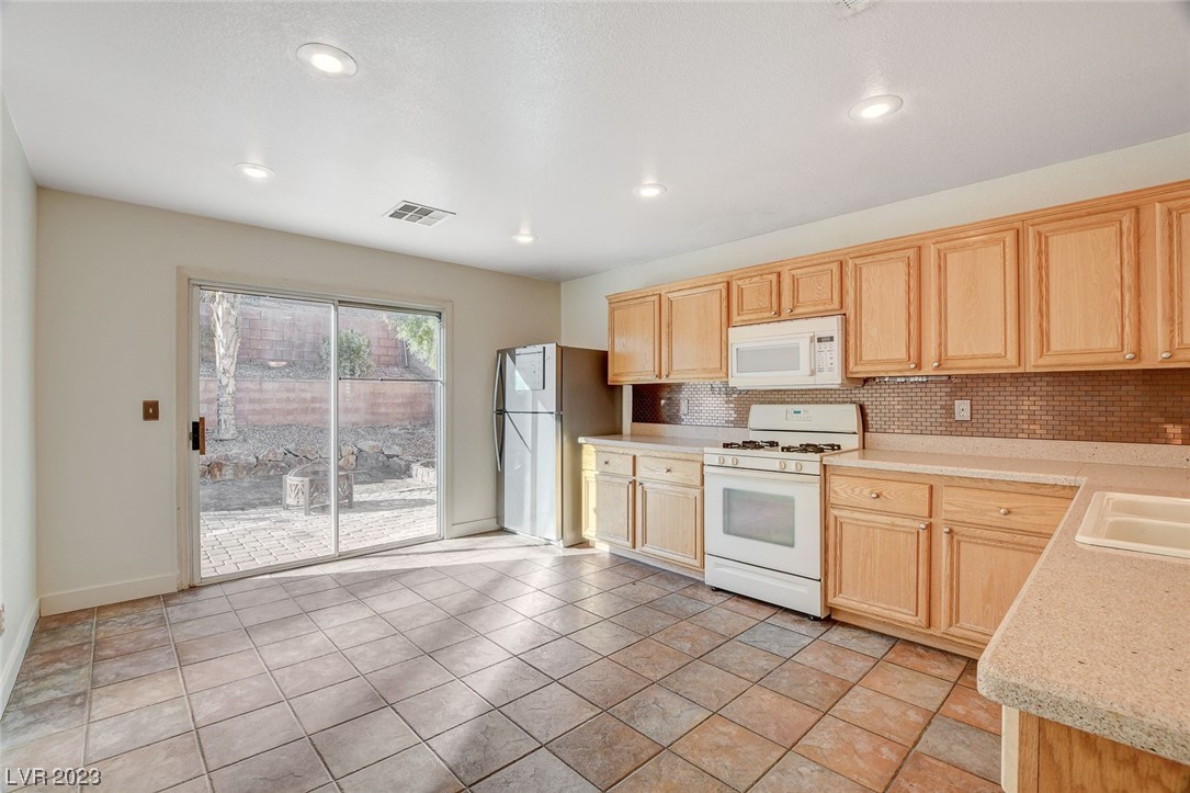 4309 Robins Ridge Drive