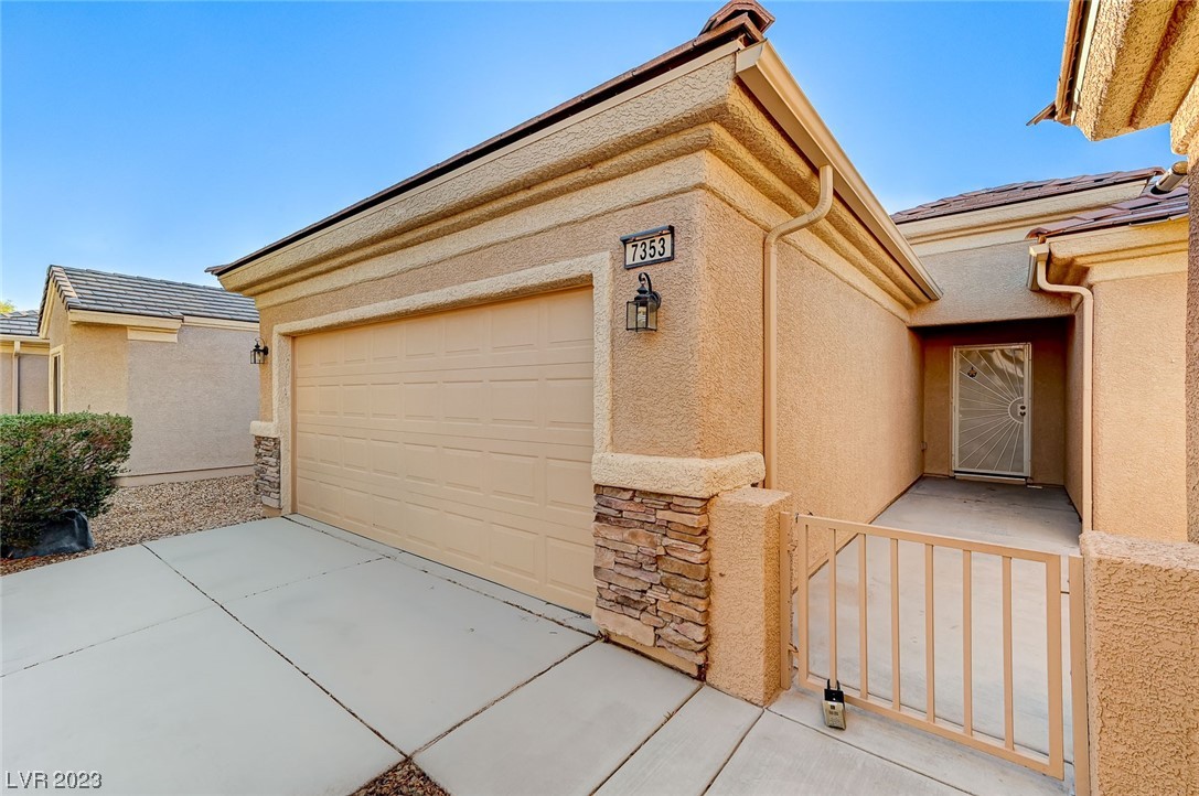 7353 Petrel Street