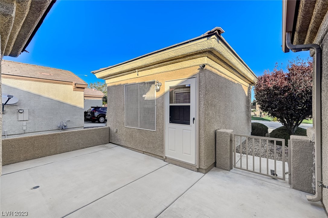 7353 Petrel Street