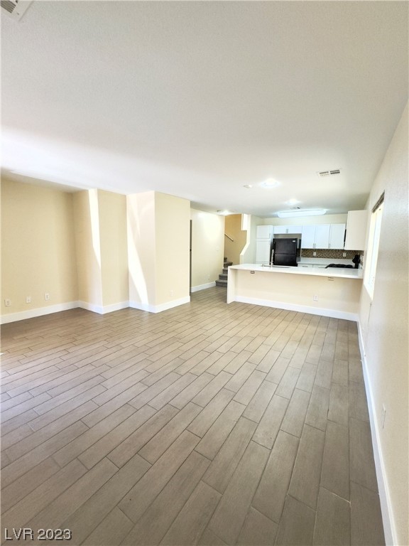 9140 Gabardine Avenue