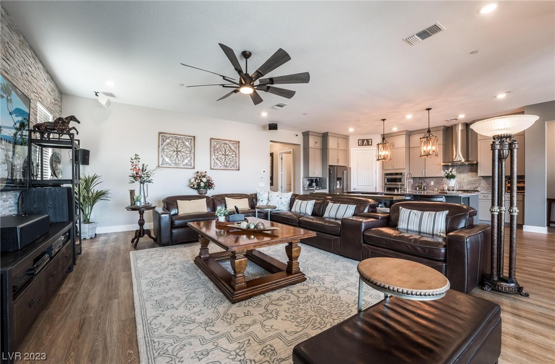 72 Mirage View Drive