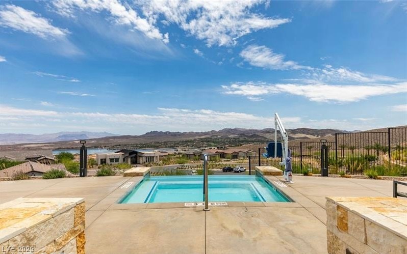 72 Mirage View Drive