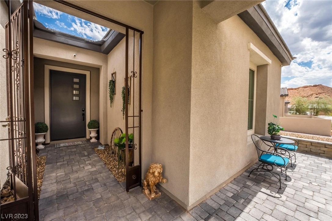 72 Mirage View Drive