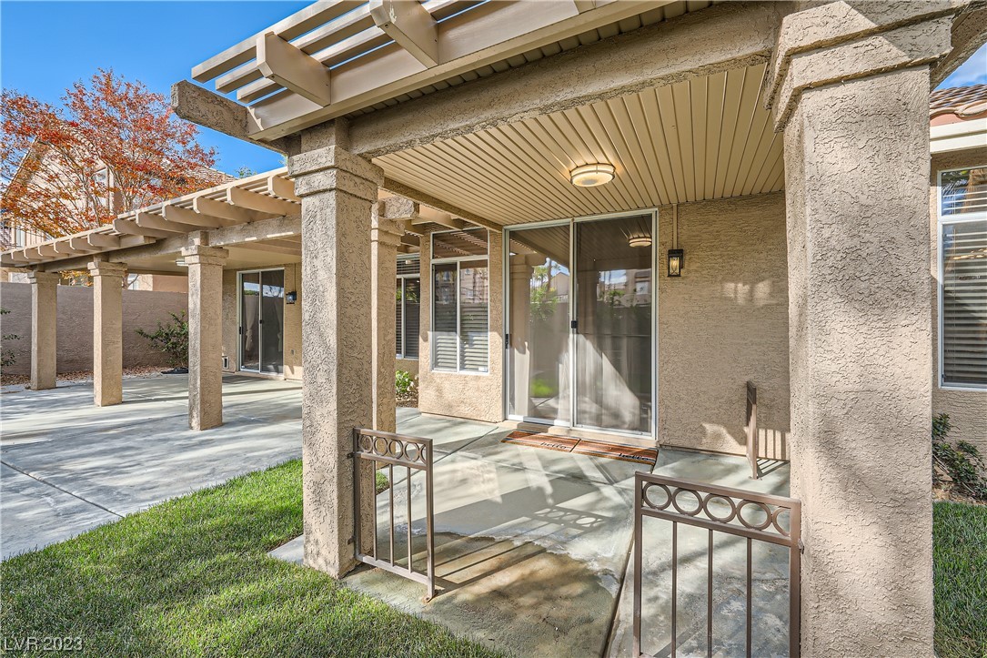 8405 Willow Point Court