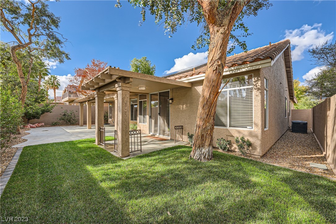 8405 Willow Point Court