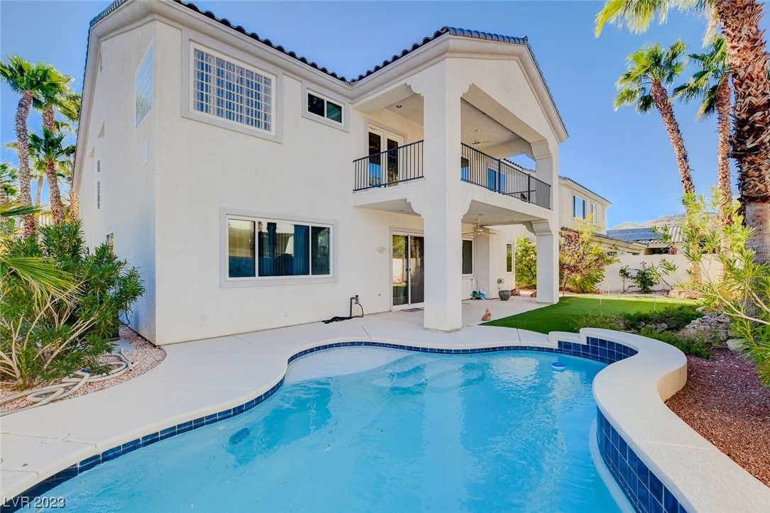 70 Perennial Border Court