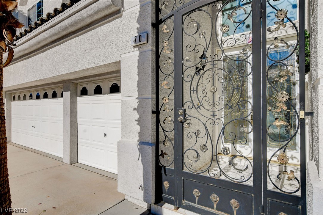 70 Perennial Border Court