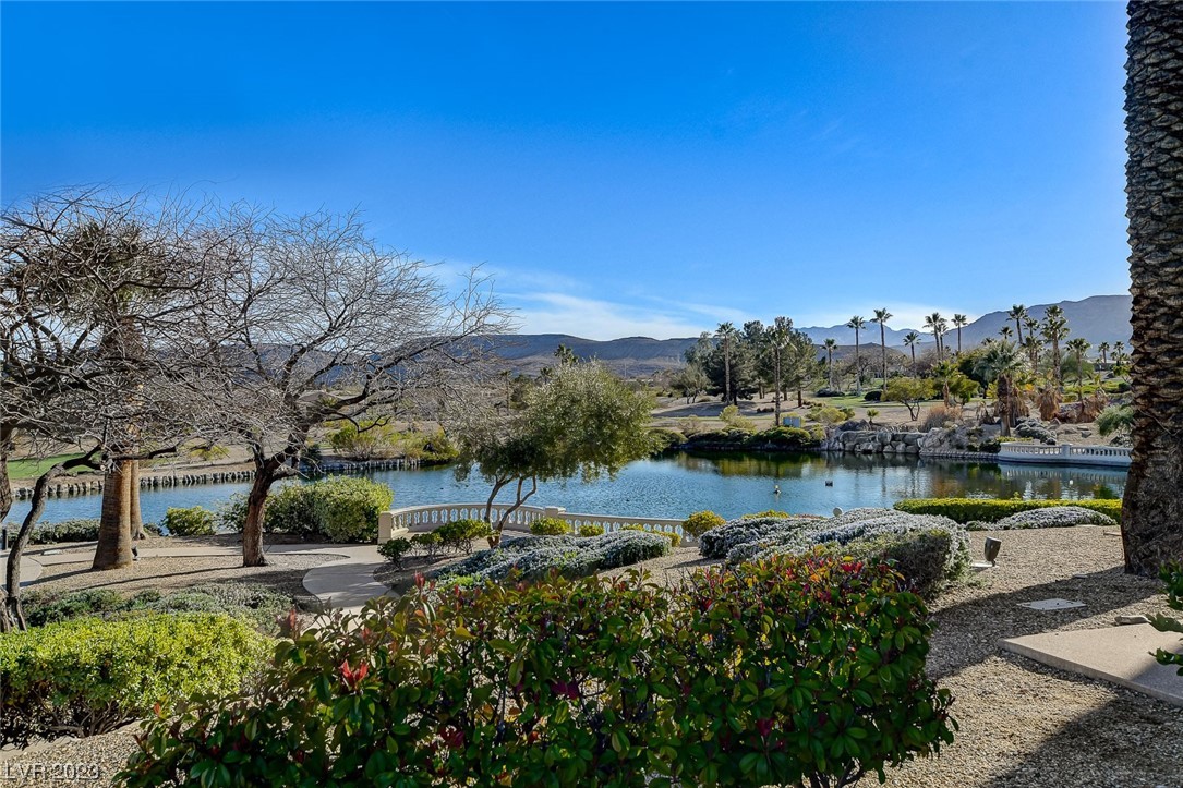 4151 Agosta Luna Place