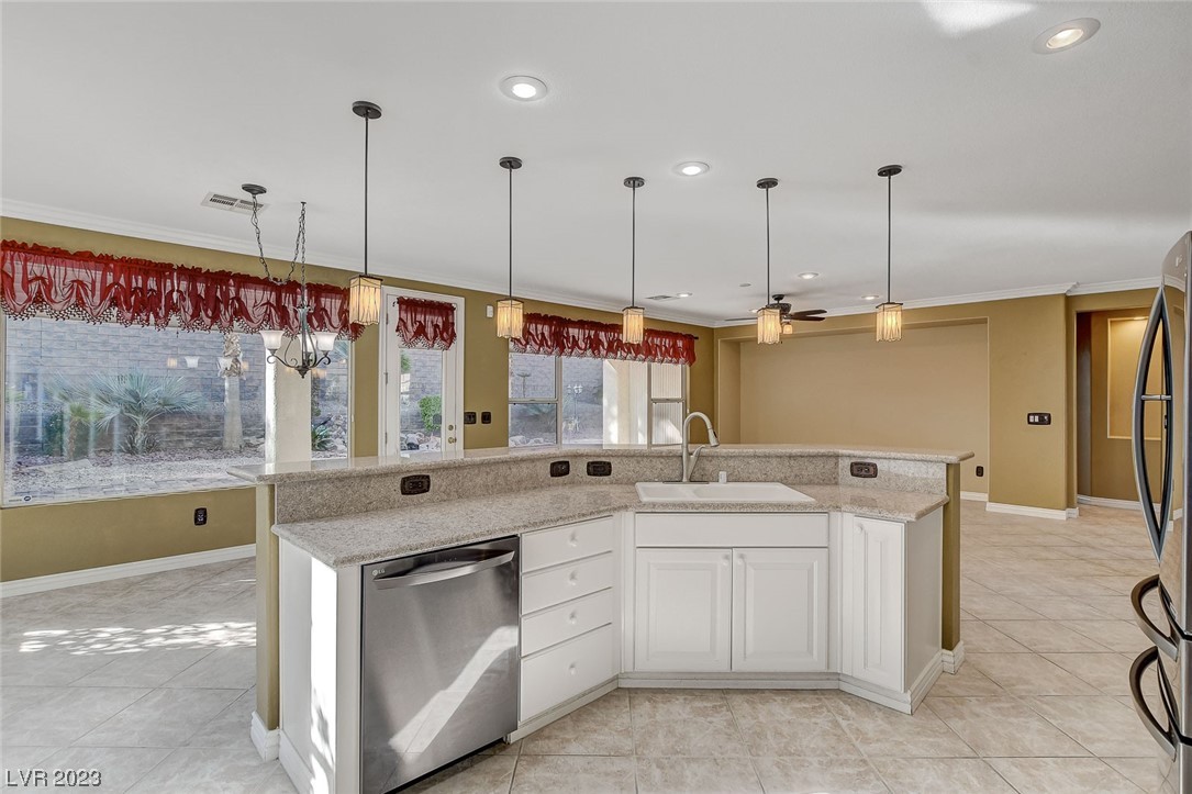 4151 Agosta Luna Place
