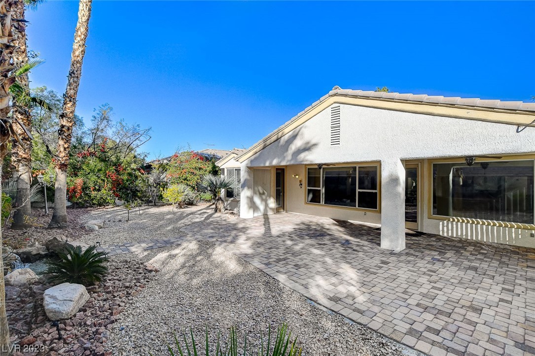 4151 Agosta Luna Place