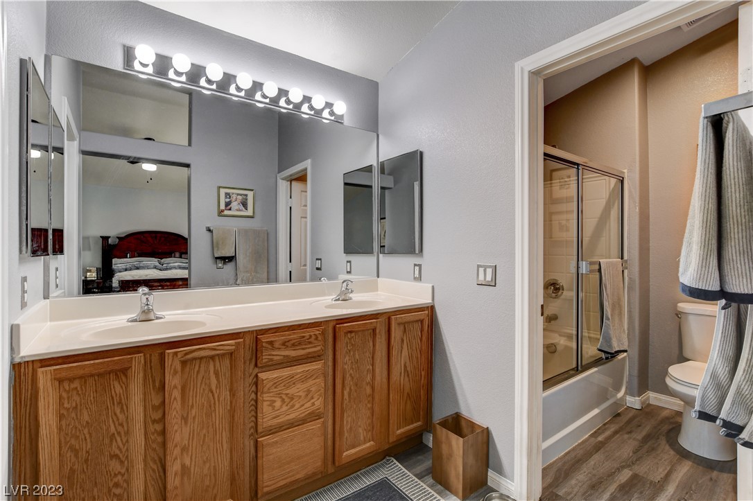 5274 Paiute Pine Court