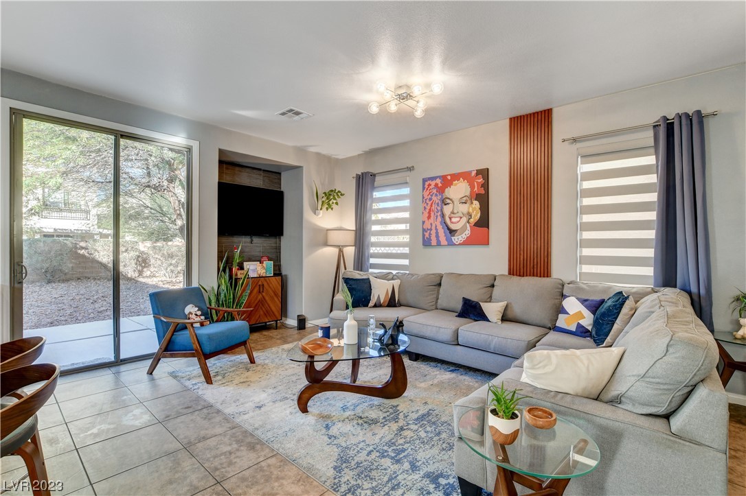 5274 Paiute Pine Court