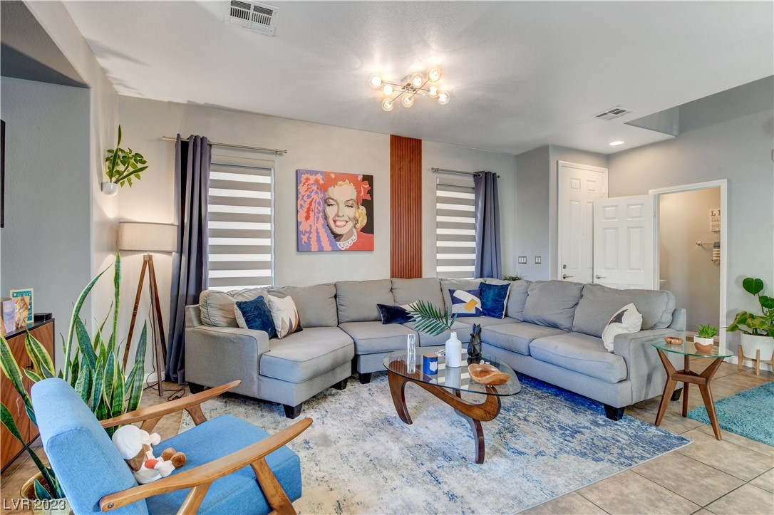 5274 Paiute Pine Court