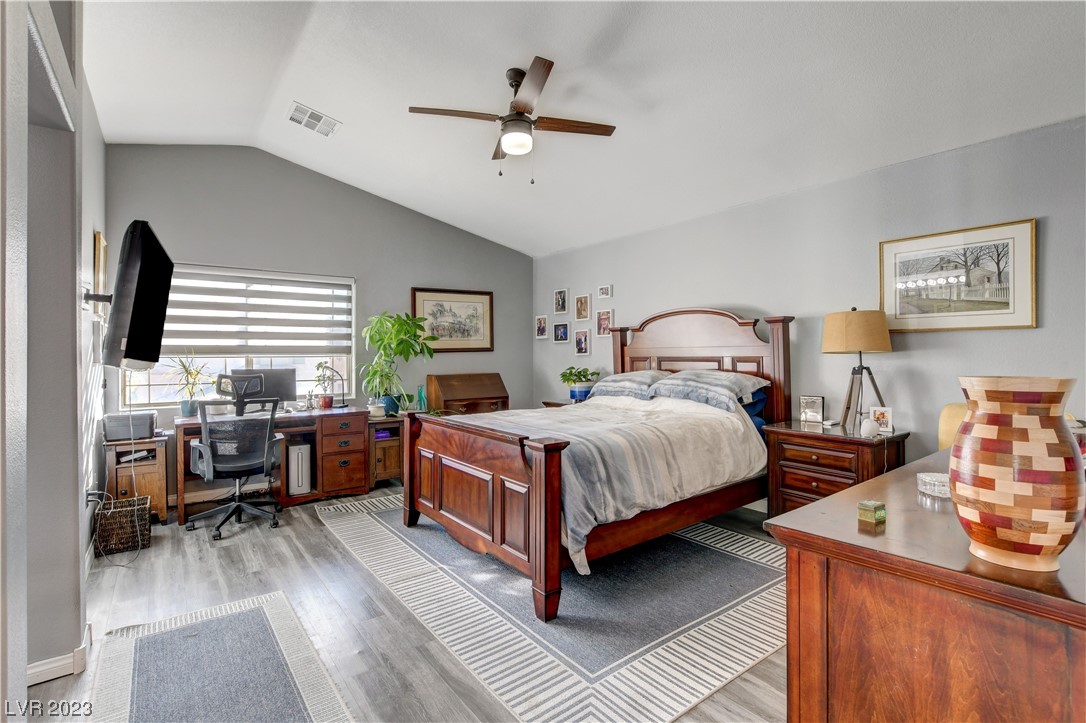 5274 Paiute Pine Court