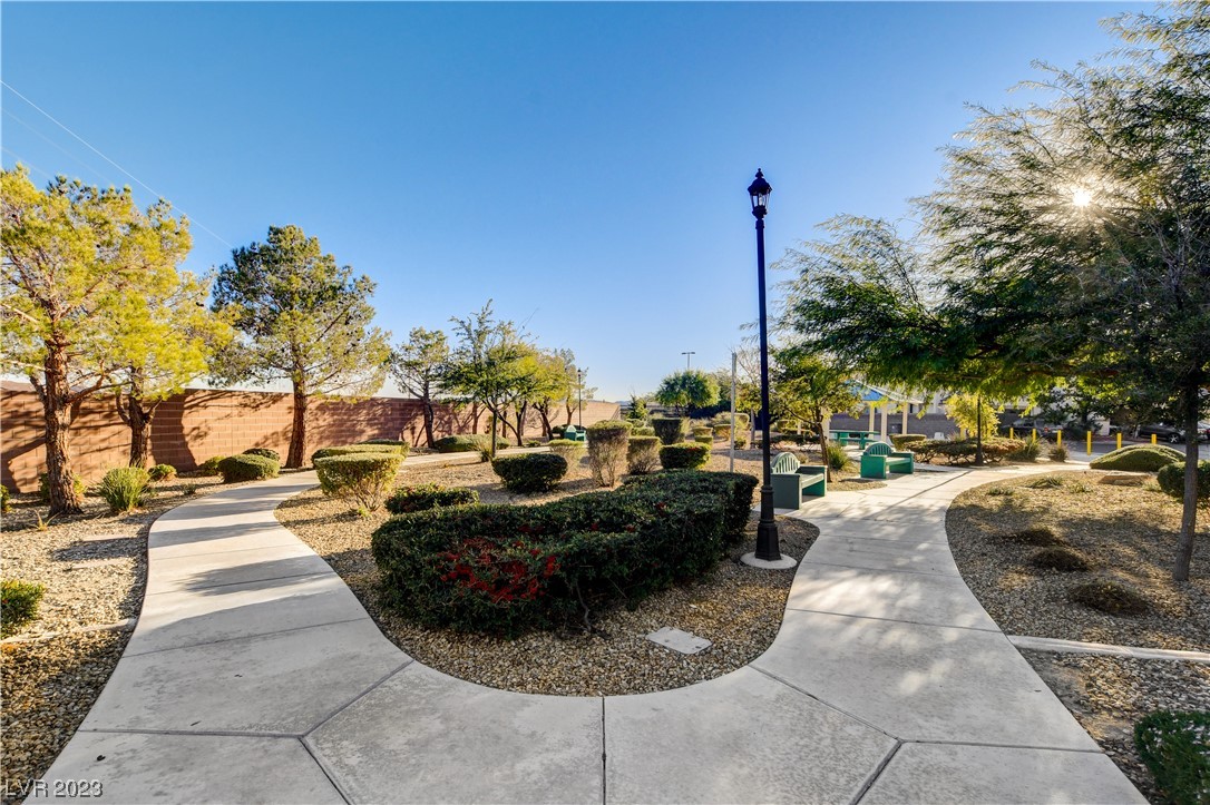 5274 Paiute Pine Court