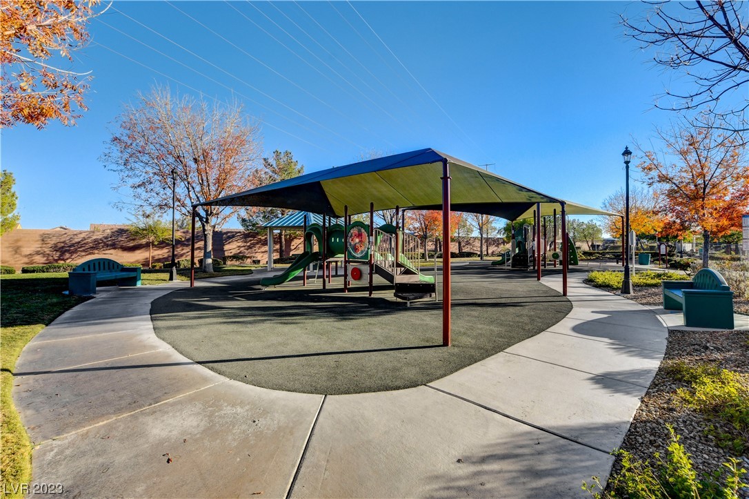 5274 Paiute Pine Court