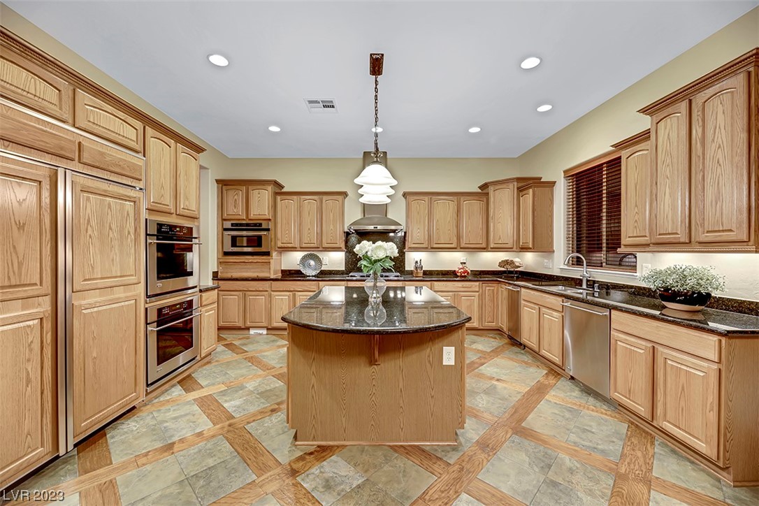 2675 Parisian Court