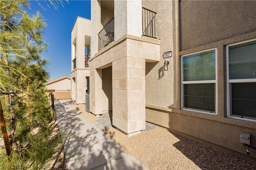 6207 Runestone Street