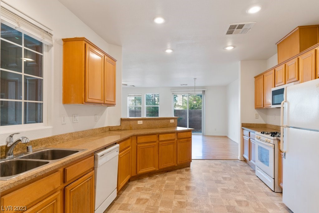 6255 West Arby Avenue 351