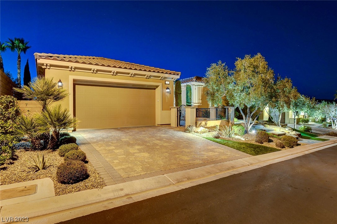 19 Contrada Fiore Drive