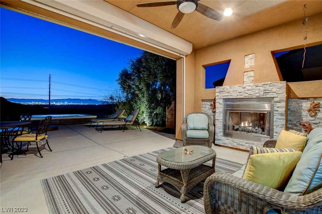 19 Contrada Fiore Drive