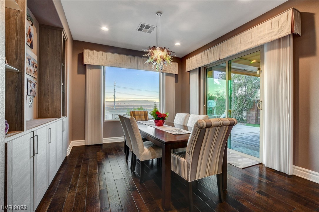 19 Contrada Fiore Drive