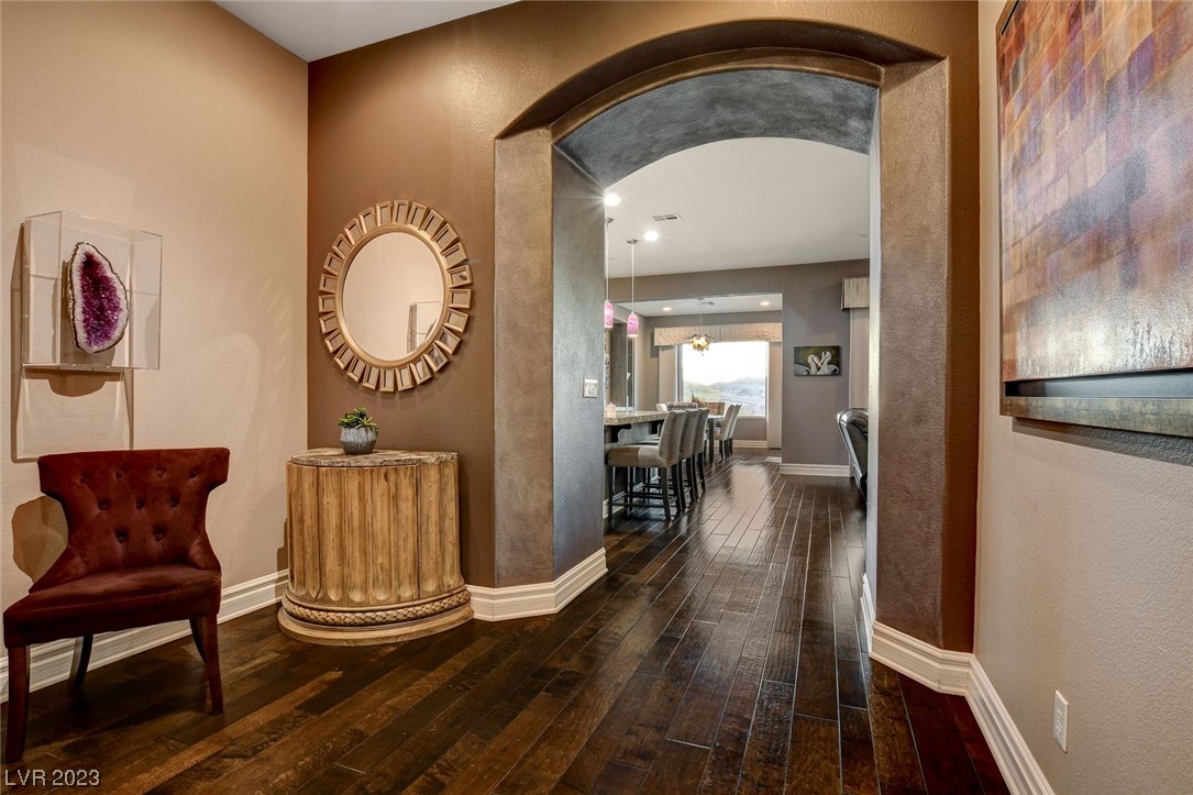 19 Contrada Fiore Drive