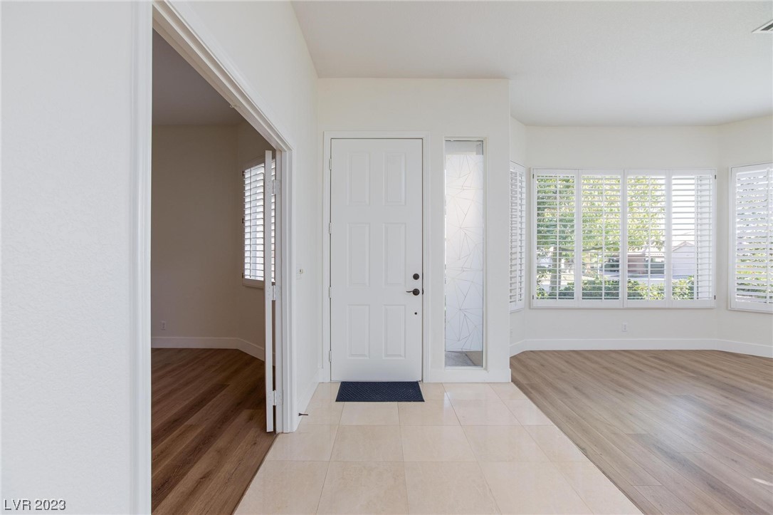 9013 Rivers Edge Drive