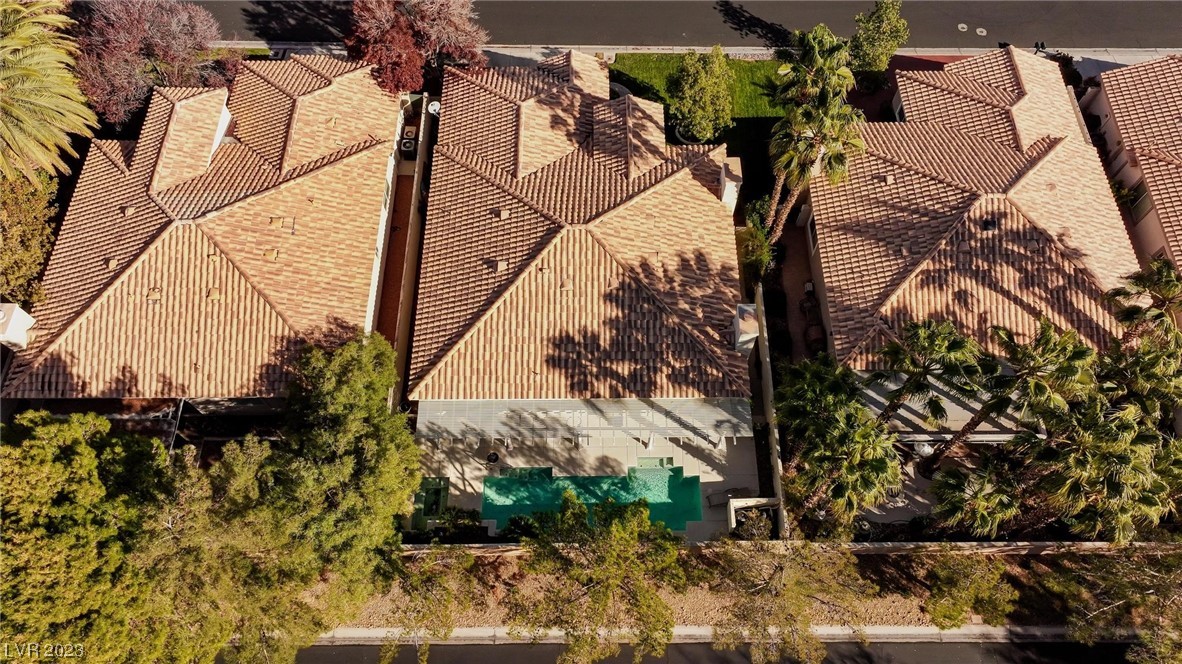 9013 Rivers Edge Drive