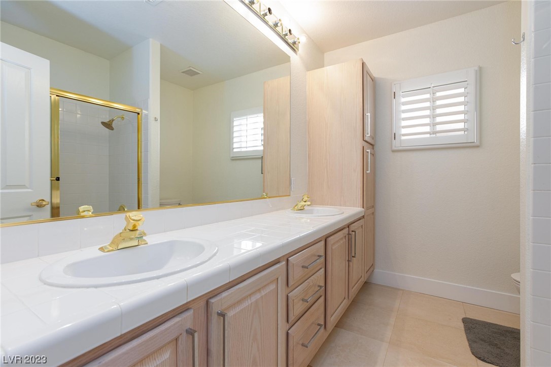 9013 Rivers Edge Drive