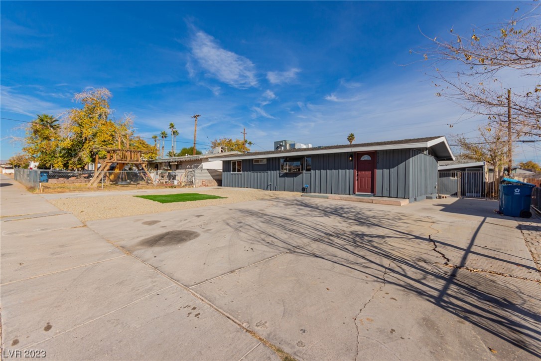 5520 Heron Avenue