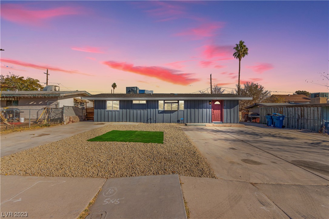5520 Heron Avenue