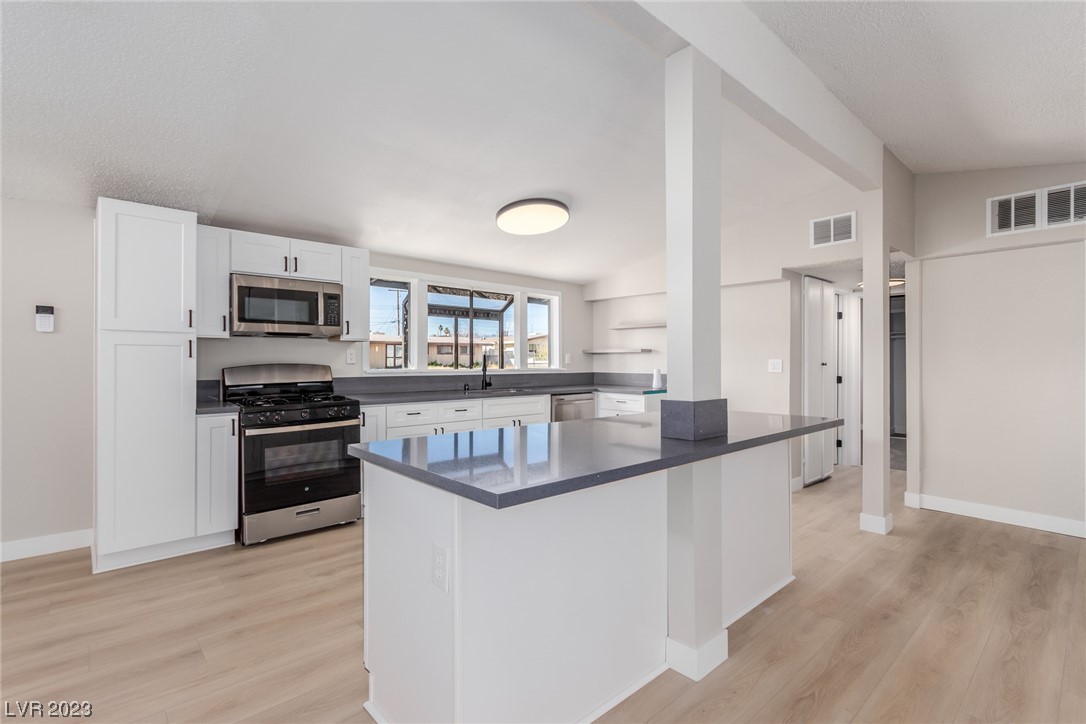 5520 Heron Avenue