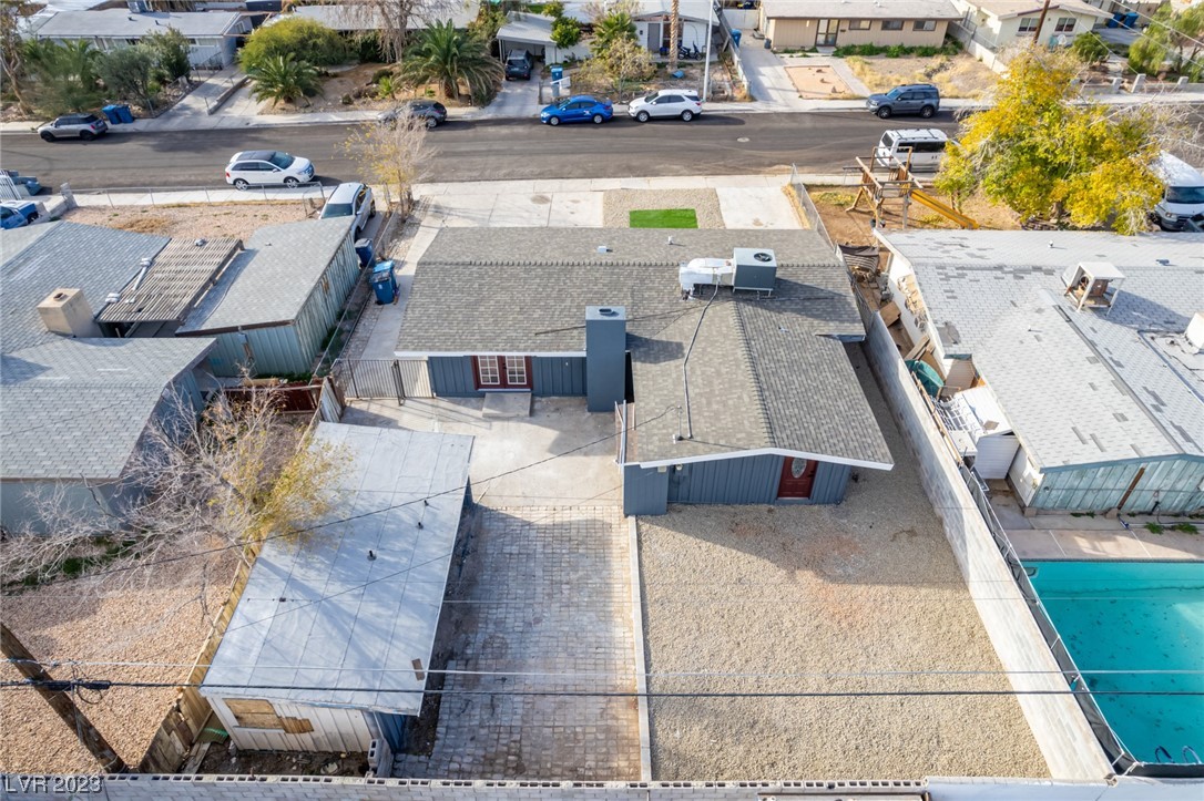 5520 Heron Avenue